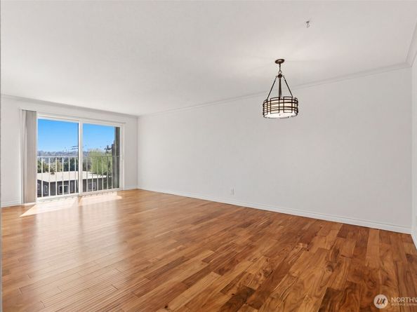 800 N Allen Place 401, Seattle WA 98103