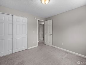 29237 20th Way S, Federal Way WA 98003