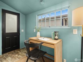 2818 Boyer Avenue E 6, Seattle WA 98102