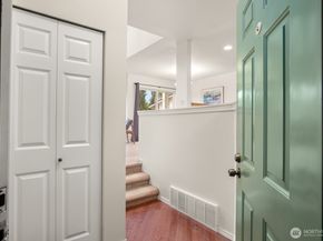 8828 238th St SW D1, Edmonds WA 98026