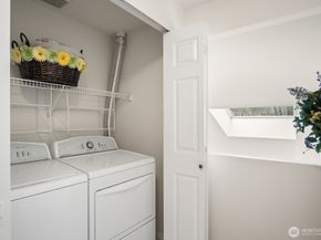 8828 238th St SW D1, Edmonds WA 98026