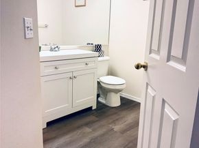 8828 238th St SW D1, Edmonds WA 98026