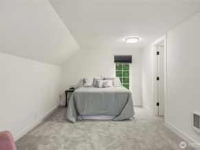 10112 SE 200th Street, Kent WA 98031