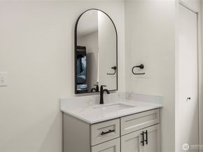 10112 SE 200th Street, Kent WA 98031