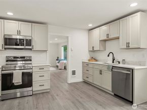 10112 SE 200th Street, Kent WA 98031