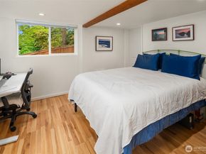 2820 27th Avenue W, Seattle WA 98199