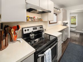 2820 27th Avenue W, Seattle WA 98199