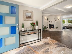 2820 27th Avenue W, Seattle WA 98199