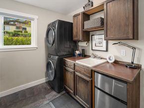 2820 27th Avenue W, Seattle WA 98199