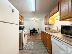 10459 Des Moines Memorial Drive S N202, Seattle WA 98168