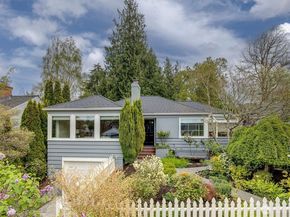 3240 W Viewmont Way W, Seattle WA 98199