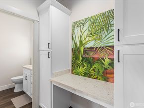 134 Blackfish Court, Bremerton WA 98310