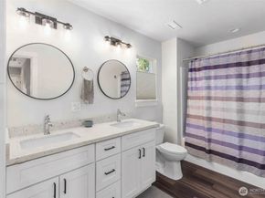 134 Blackfish Court, Bremerton WA 98310