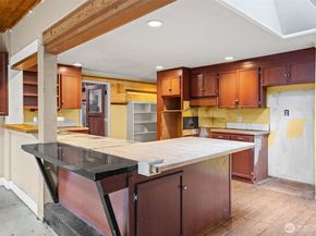 19840 NE Redmond Road, Redmond WA 98053