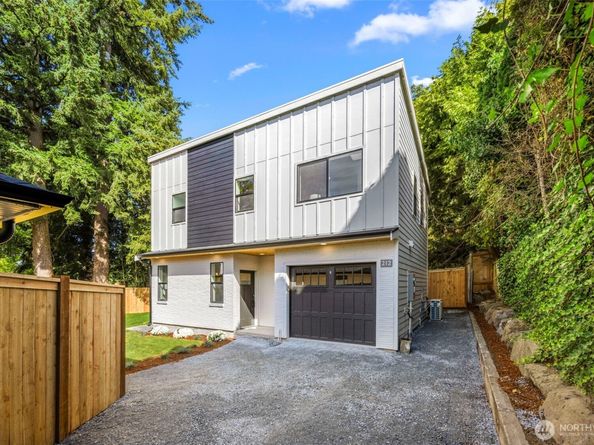 212 N 115th Street, Seattle WA 98133
