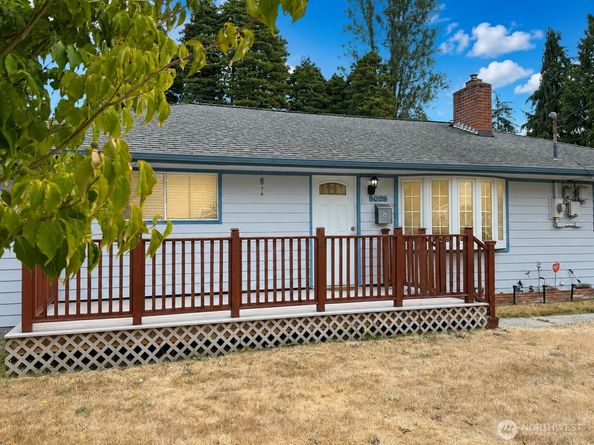 5029 West View Drive, Everett WA 98203