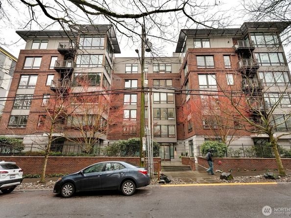 4547 8th Avenue NE 508, Seattle WA 98105