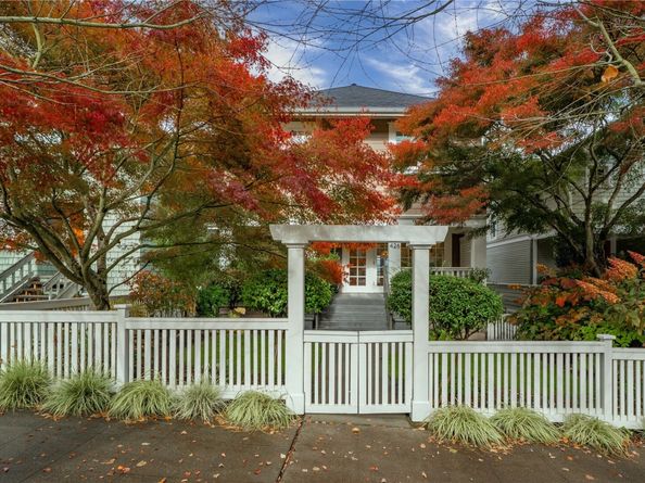426 Smith Street, Seattle WA 98109