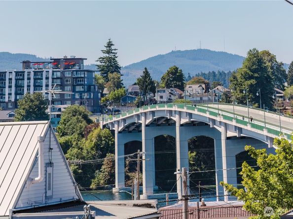 1112 Perry Avenue, Bremerton WA 98310