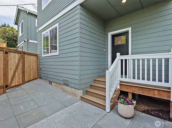 263 NW 42nd Street, Seattle WA 98107