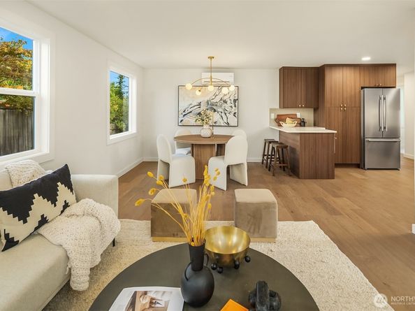4331 NE 57th Street, Seattle WA 98105