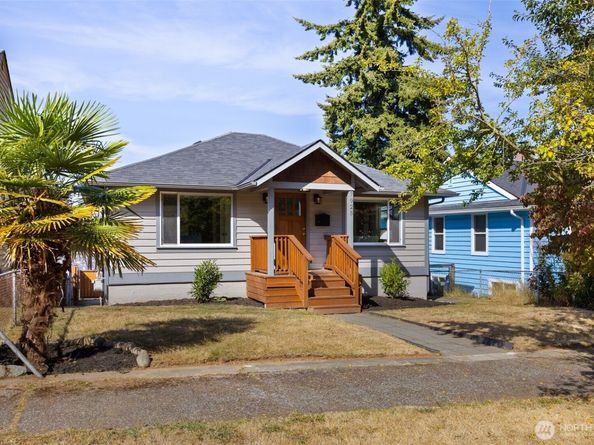7925 15th Avenue SW, Seattle WA 98106