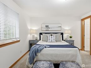 1368 Stonecress Lane NE, Bainbridge Island WA 98110
