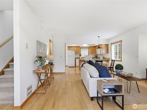 1368 Stonecress Lane NE, Bainbridge Island WA 98110