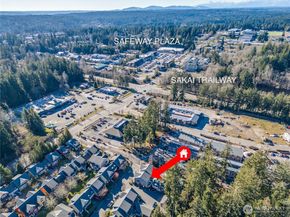 1368 Stonecress Lane NE, Bainbridge Island WA 98110