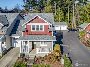 1368 Stonecress Lane NE, Bainbridge Island WA 98110