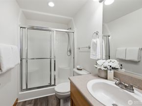 1368 Stonecress Lane NE, Bainbridge Island WA 98110