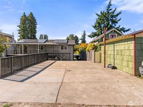 9548 3rd Avenue NW, Seattle WA 98117