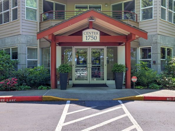 1750 152nd Avenue NE C313, Bellevue WA 98007