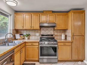 14638 124th Place NE, Woodinville WA 98072