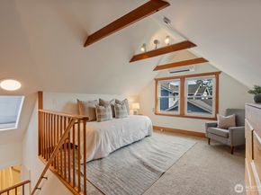 11556 17th Avenue NE, Seattle WA 98125