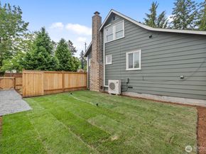 11556 17th Avenue NE, Seattle WA 98125