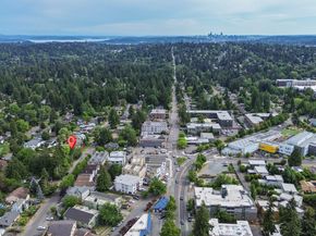 11556 17th Avenue NE, Seattle WA 98125