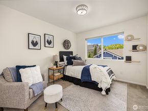2933 NE Marquette Way, Issaquah WA 98029