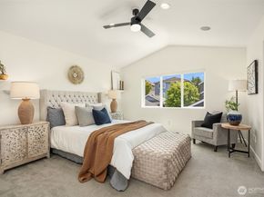 2933 NE Marquette Way, Issaquah WA 98029