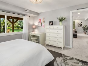 20002 156th Avenue NE, Woodinville WA 98072