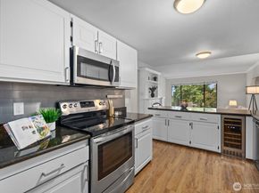 7639 SE 29th Street, Mercer Island WA 98040