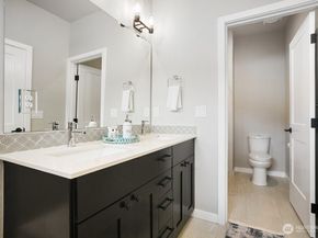 1058 Cabin Creek Lane SW, Issaquah WA 98027