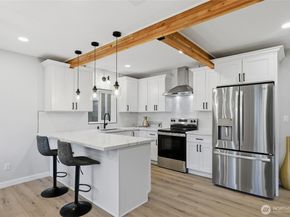 1927 42nd Avenue SW, Seattle WA 98116