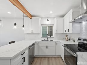 1927 42nd Avenue SW, Seattle WA 98116