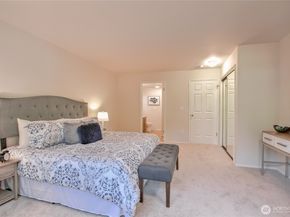 4016 220th Place SE 1137, Issaquah WA 98029