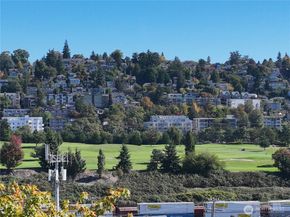 2562 Thorndyke Avenue W 405, Seattle WA 98199