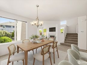 4726 NE 18th Pl B, Renton WA 98059