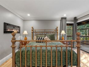 5425 96th Avenue SE, Mercer Island WA 98040