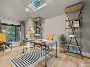 5425 96th Avenue SE, Mercer Island WA 98040