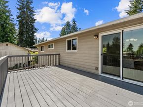 18711 64th Avenue W, Lynnwood WA 98037